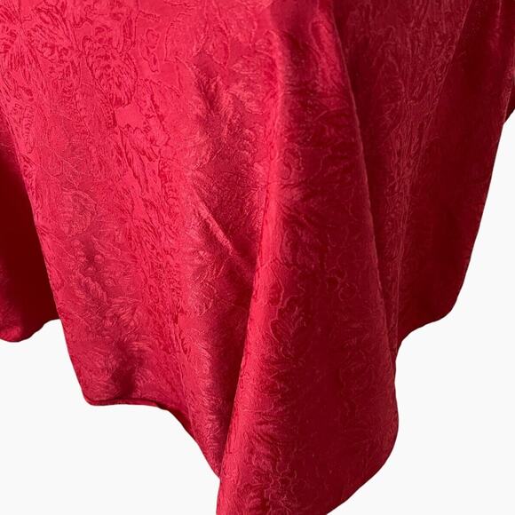 Damask Red Tablecloth Round 68" Better Homes Cotton Blend Festive Dining Holiday - Picture 7 of 8